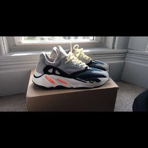 yeezy 700 “wave runner”